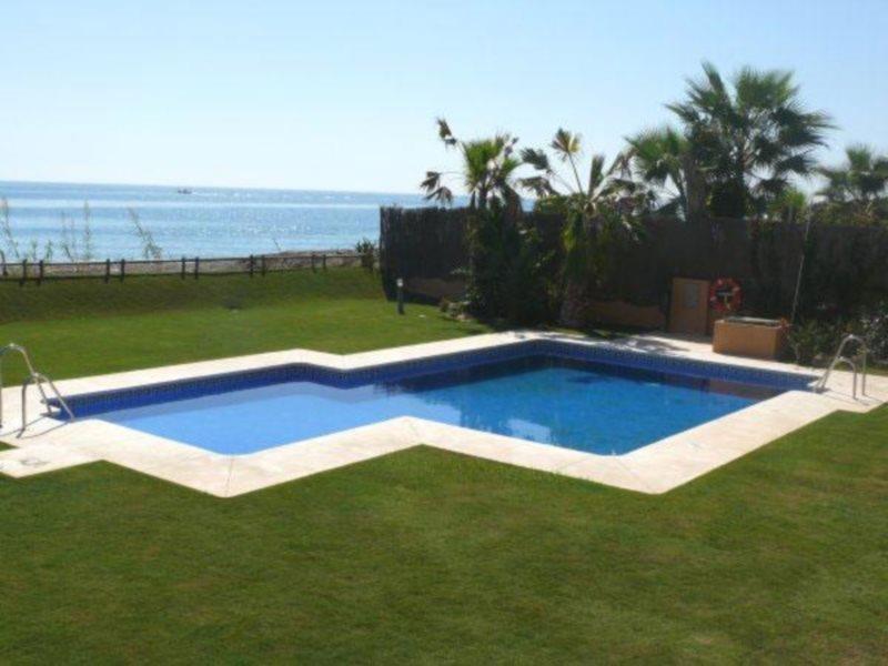 Axarquia Beach Hotel Almayate Bajo Einrichtungen foto